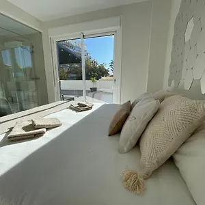 Centre With Terrace And Pool Apartment Marbella